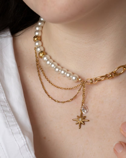 CONSTELLATION | Collier asymétrique perles et chaîne avec pendentif étoilé