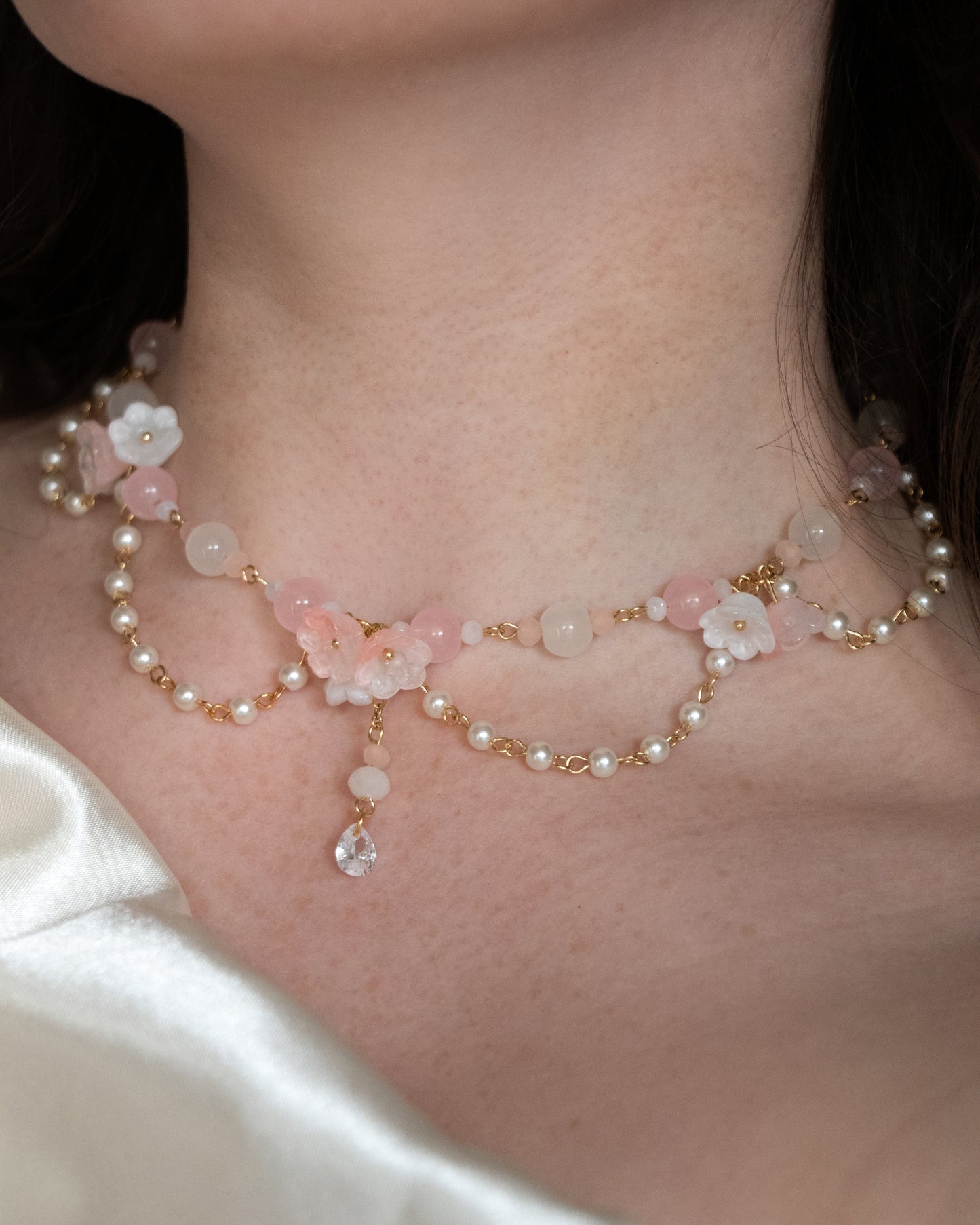 Trésors Éphémères - Collier fleuri doré