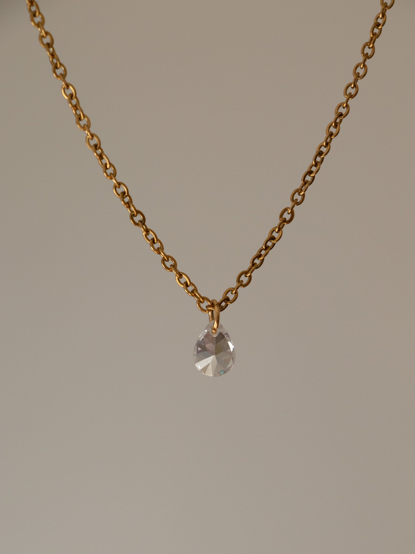 ÉVEIL | Collier fin avec pendentif zircon
