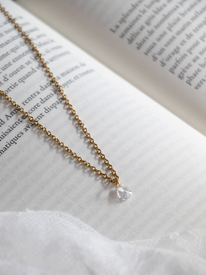 ÉVEIL | Collier fin avec pendentif zircon